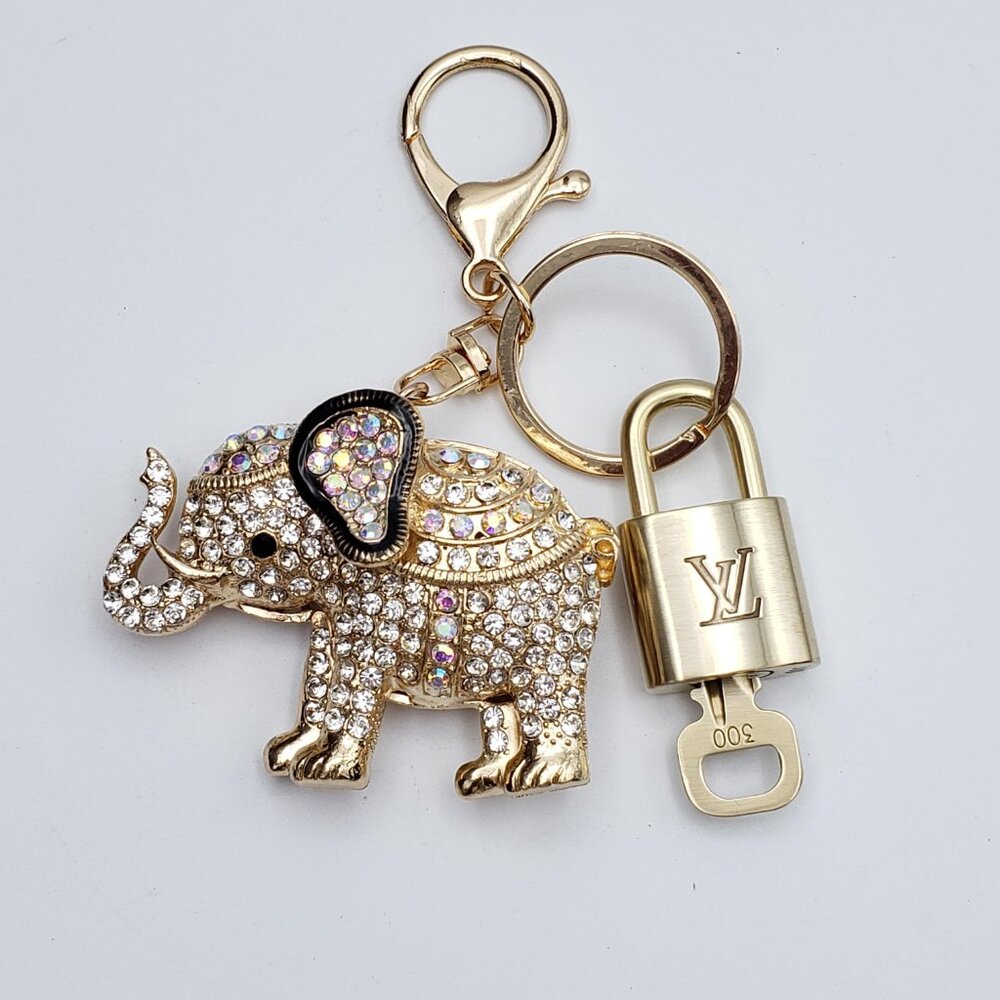Louis Vuitton Authentic Gold Lock 🔒 Unbranded Elephant Keychain Charm for Bags